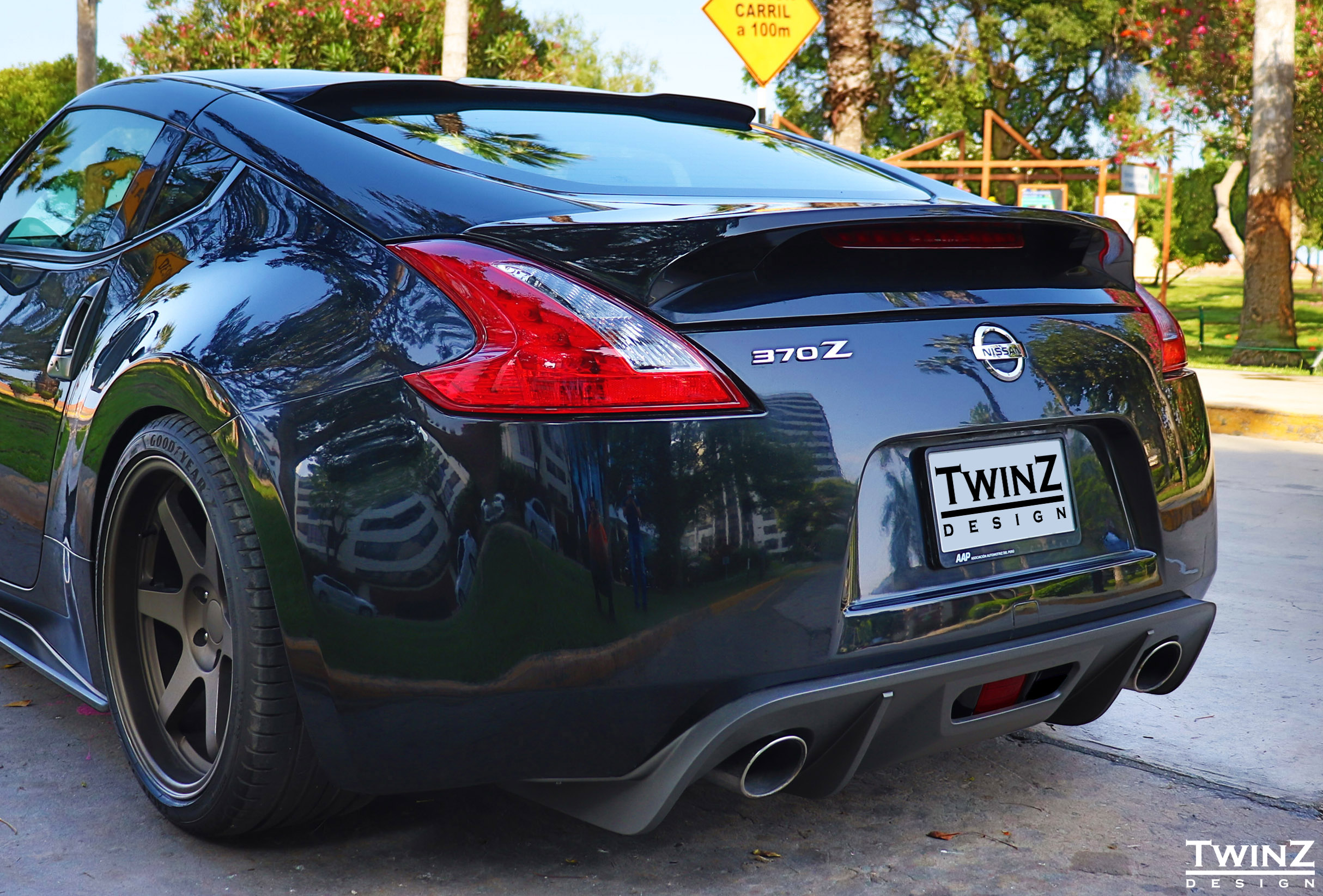 TwinZ 370Z diffuser